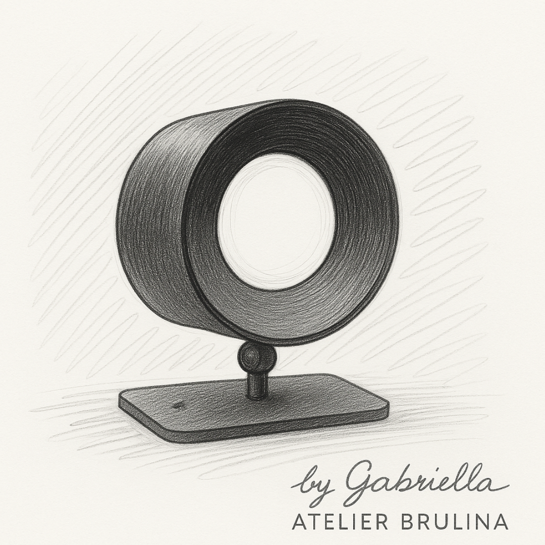 Caelora – Draadloze LED Wandlamp door Atelier Brulina
