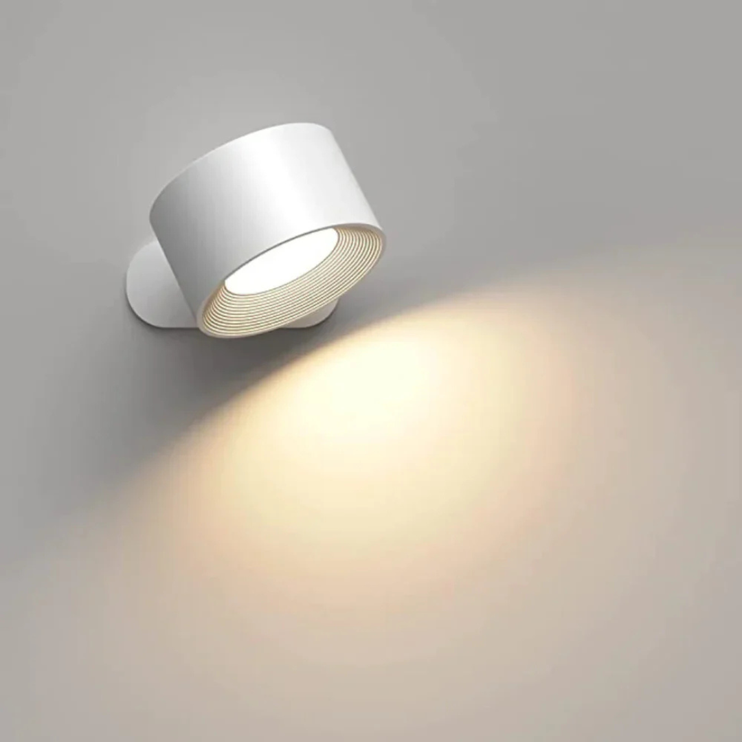 Caelora – Draadloze LED Wandlamp door Atelier Brulina