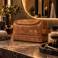 TravelCase toilettas geelbruin met twee initialen