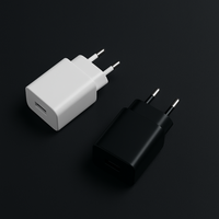 5V USB-adapter in wit en zwart — beide kleurvarianten van de Luxinova EU-stekker LED-voeding